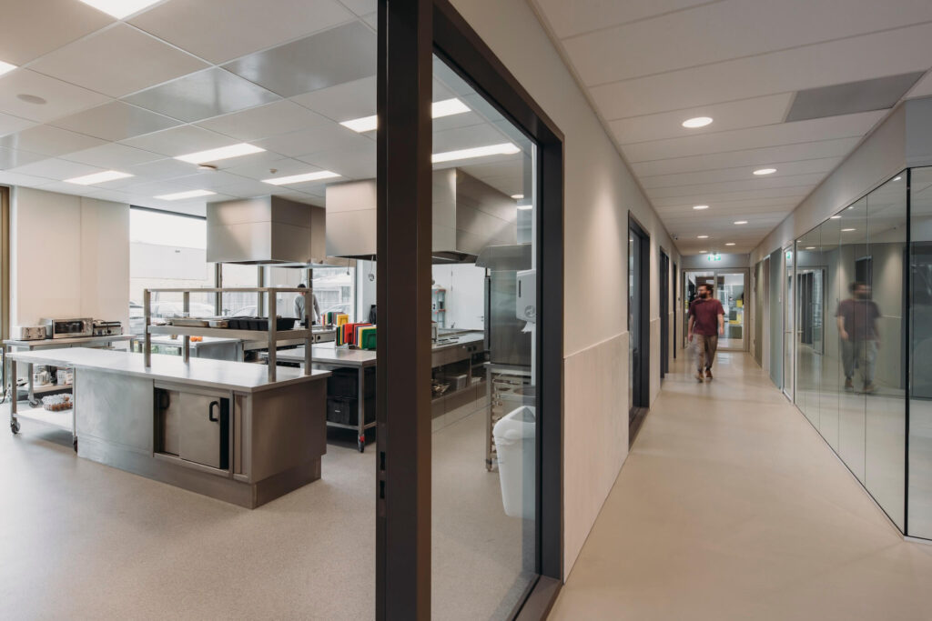 Küche mit „DURACEM“ – nachhaltiger Spachtelboden