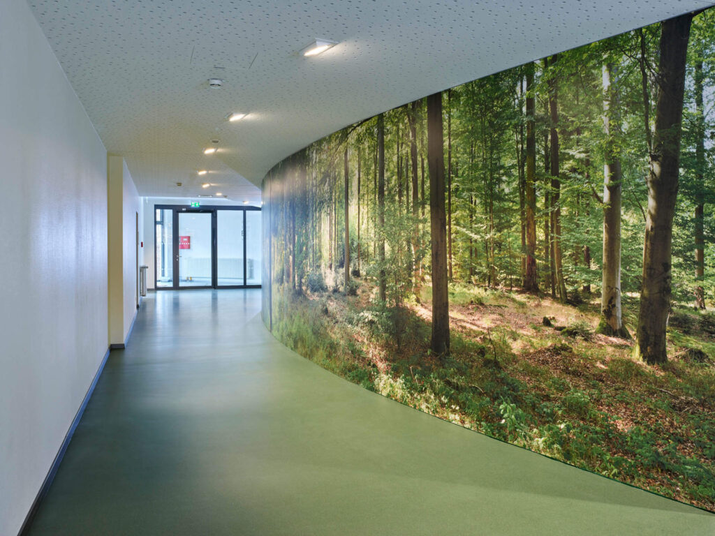 Flur mit „DURACEM“ – nachhaltiger Spachtelboden